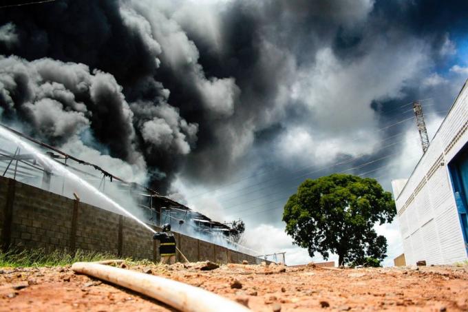 Relembre os maiores incêndios de Campo Grande nos últimos tempos