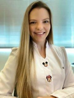 'Febre' da pandemia, exposição a telas é risco para aprendizado infantil