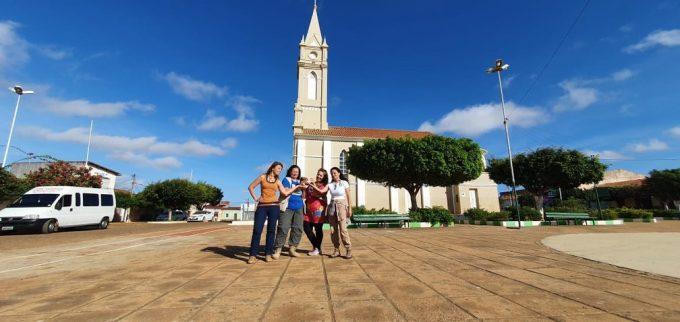 Meteorito vira disputa entre pesquisadores e colecionadores após cair no sertão de Pernambuco