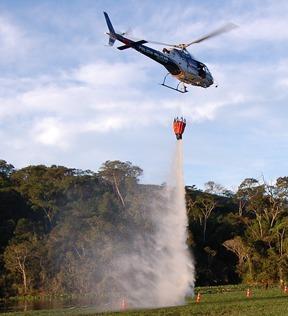 Governo de Minas Gerais manda helicóptero para reforçar combate ao fogo no Pantanal de MS