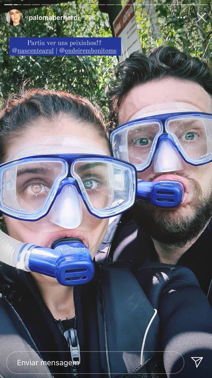Paloma Bernardi e Dudu Pelizzari fazem turismo em Bonito-MS