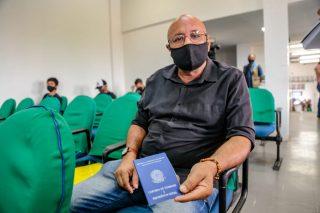 Feirão atrai de jovens a próximos da aposentadoria e expõe dificuldades do desemprego
