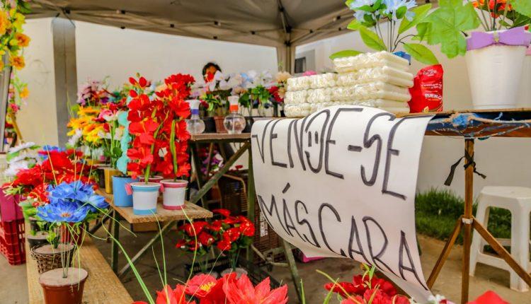 Devido à pandemia, campo-grandenses 'antecipam' o Dia de Finados para manter tradição de visitas a cemitérios