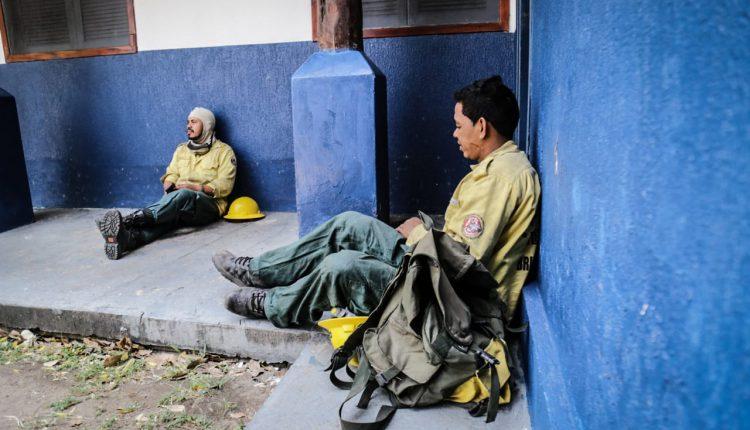 Em esforço sobre-humano, brigadistas colocam vida em risco para salvar Pantanal do fogo