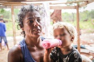 Na ‘Aguadinha', famílias perdem o que têm e se preparam como podem para temporada de chuvas