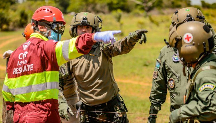 Na BR-163, equipes fazem simulação de acidente para evitar falhas em atendimento