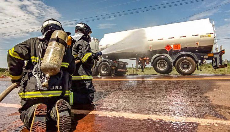 Na BR-163, equipes fazem simulação de acidente para evitar falhas em atendimento