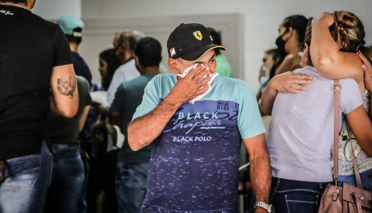 'Batalhador' e filho único, jovem que morreu esfaqueado em roubo a carro tinha entrevista agendada