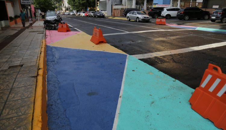 Novo corredor gastronômico de Campo Grande, José Antônio tem asfalto de várias cores