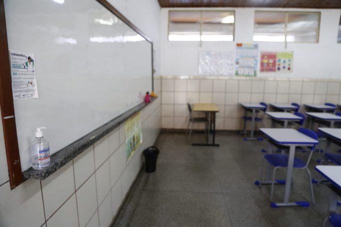 #Retrospectiva2020: Do dia para a noite, alunos tiveram que se adaptar ao EAD com aulas remotas em MS