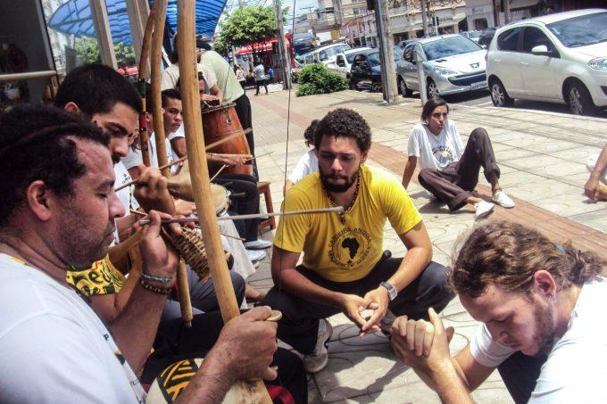 Projeto online 'Permeando a Capoeira Angola no Centro-Oeste' abre inscrições