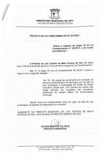 Prefeito que nomeou esposa agora tenta mudar lei de comissionados 