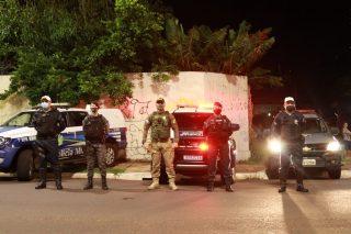 Orla Segura: Ação policial recolhe 14 CNHs e leva uma pessoa para a delegacia