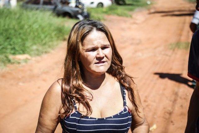 Pitbull vê portão aberto, mata cachorro vira-lata e caso vai para a delegacia em Campo Grande