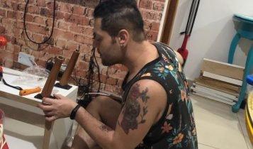 Com furadeira na mão e ideia na cabeça, DIY é 'paixão avassaladora' aprendida pela internet