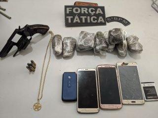 Após amarrar idoso, quadrilha é presa atravessando Hilux na fronteira