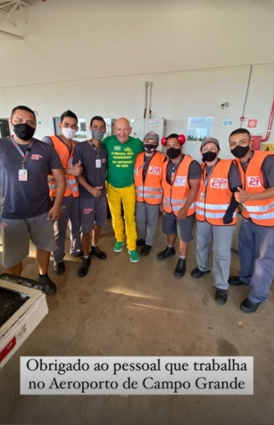 Luciano agradeceu funcionários do aeroporto (Foto: Reprodução)