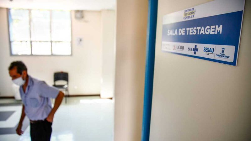Centro de testagem funciona até as 17h neste sábado (15)