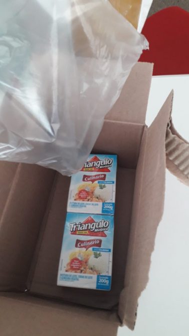 Invés de iPhone, entrega foi de caixas de creme de leite