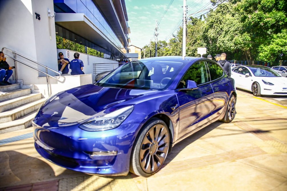 Carros elétricos Tesla