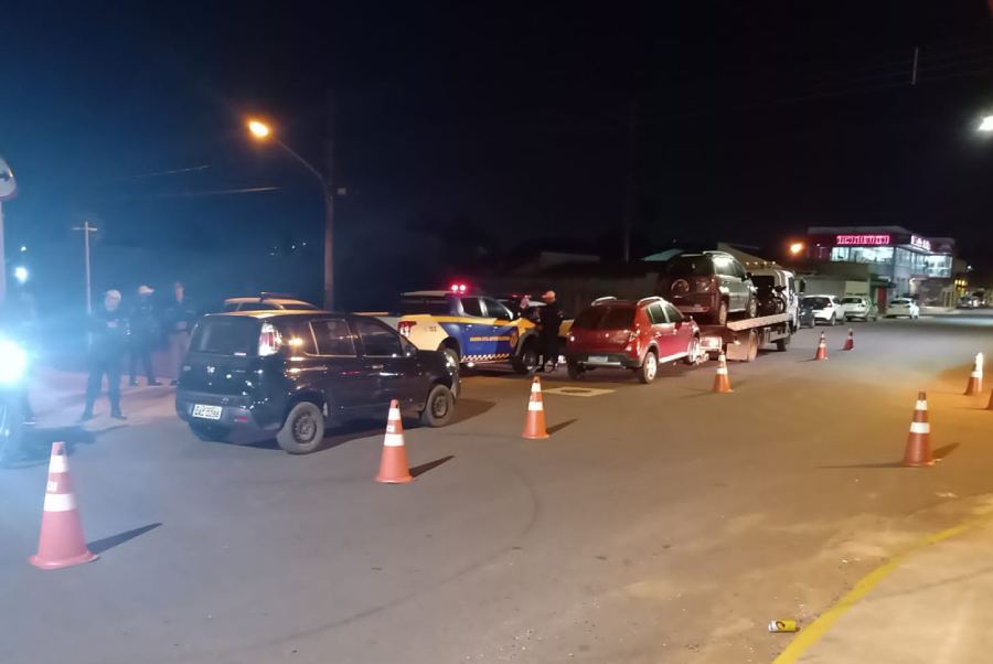 Blitz foi feita ao lado de bar