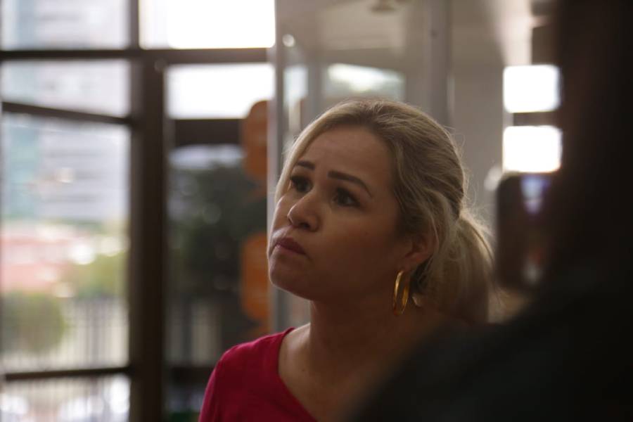 Ex-mulher do chargista não acredita na alegação de Clarice