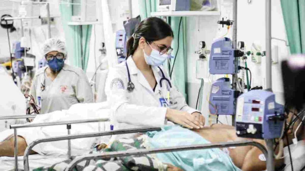 médicos covid-19