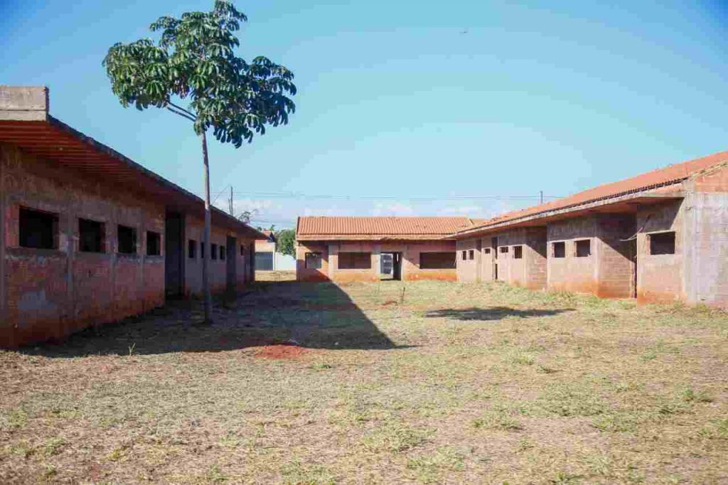 obra inacabada, Campo Grande MS