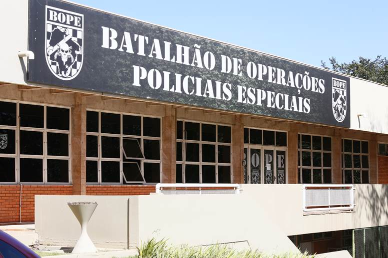 Força de segurança PM GCM Bope Choque