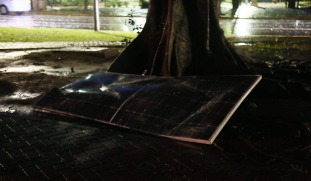 carro placa solar na (1)