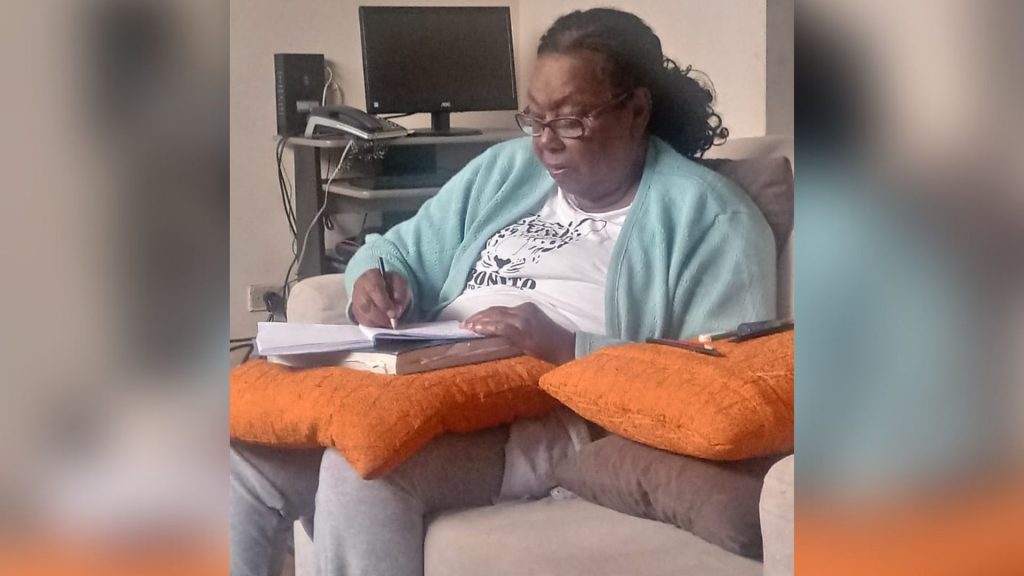 Dona Eunice sempre passou "tarefas de casa" para os oito filhos. Foto: Ovídio da Conceição/Arquivo Pessoal