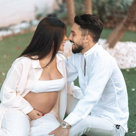 Alex Telles e a mulher, Vitoria Schneider - (Foto: Reprodução/Instagram)