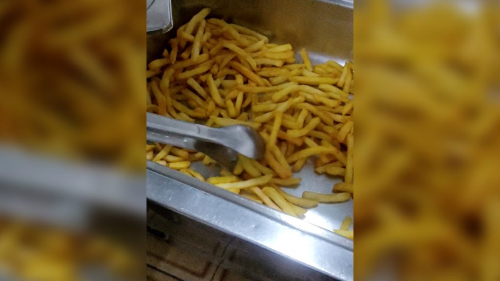 Batata frita é uma das opções de acompanhamento. (Foto: Jornal Midiamax)