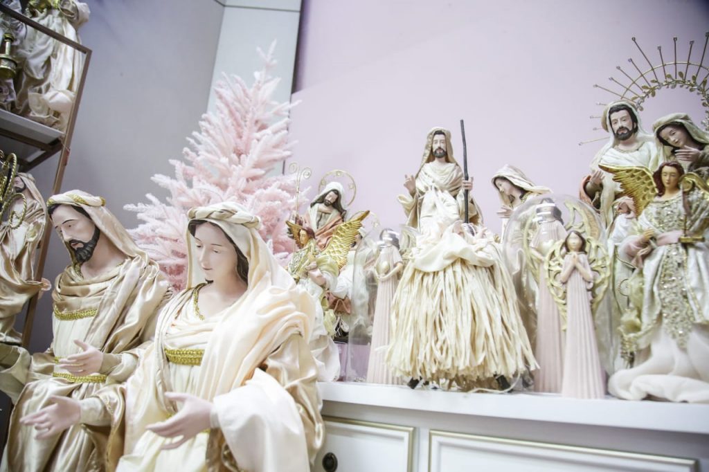 Cristãos pensam em decorar a casa, mas, também buscam valores natalinos. Foto: Henrique Arakaki/Jornal Midiamax