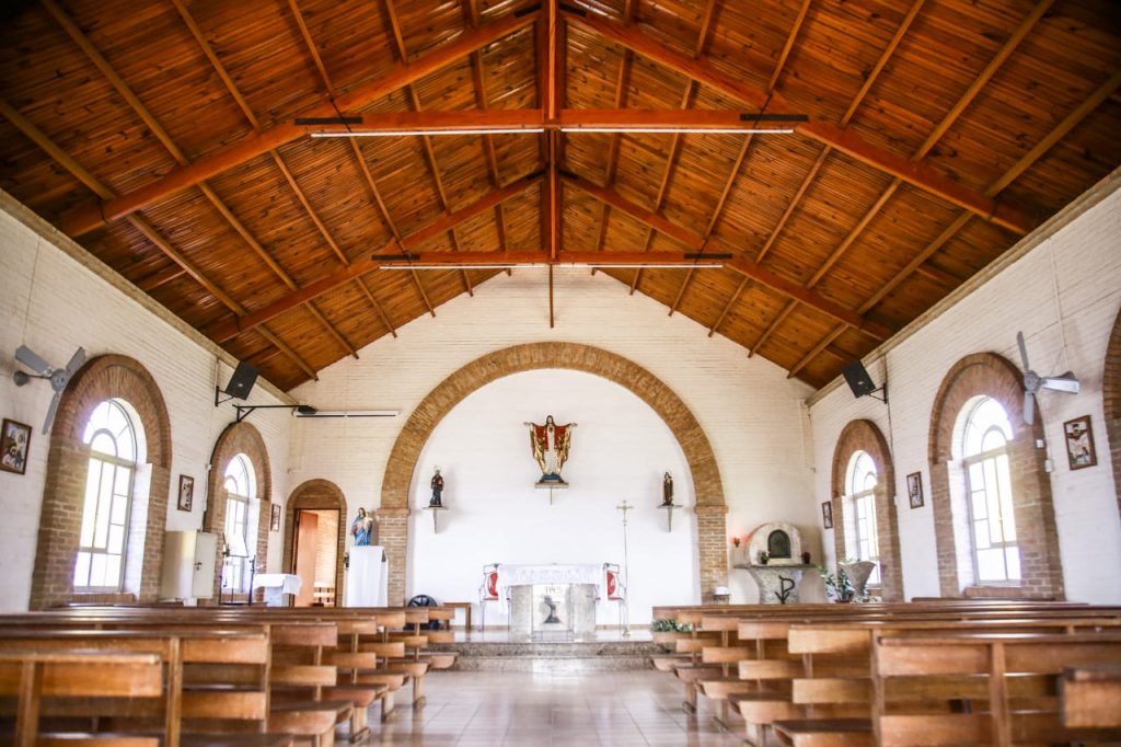 No mesmo terreno, existia uma capela da madeira, que foi demolida para a construção da atual. Foto: Henrique Arakaki/Jornal Midiamax