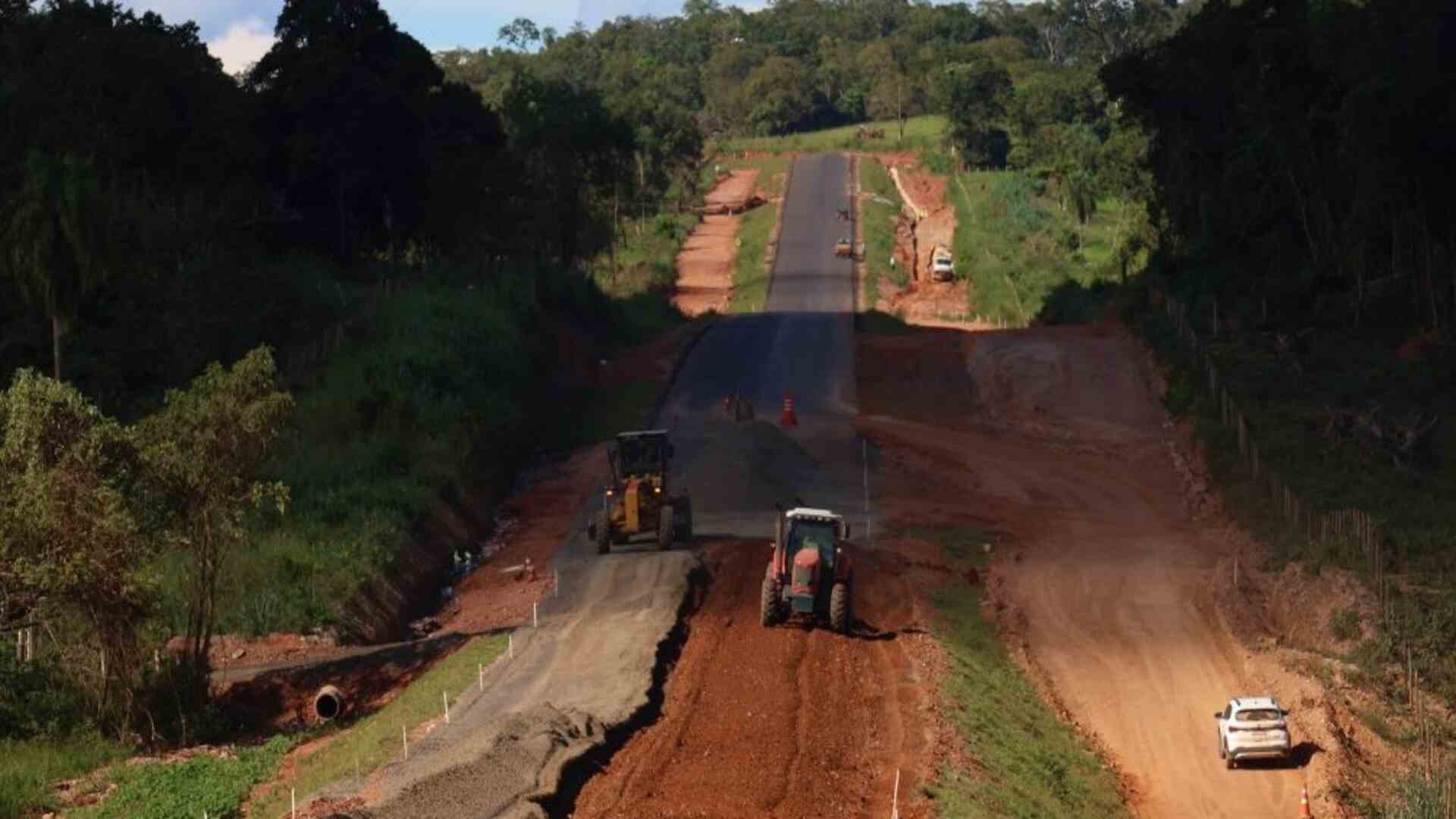 Obras-na-rodovia-MS-345-Foto-Álv