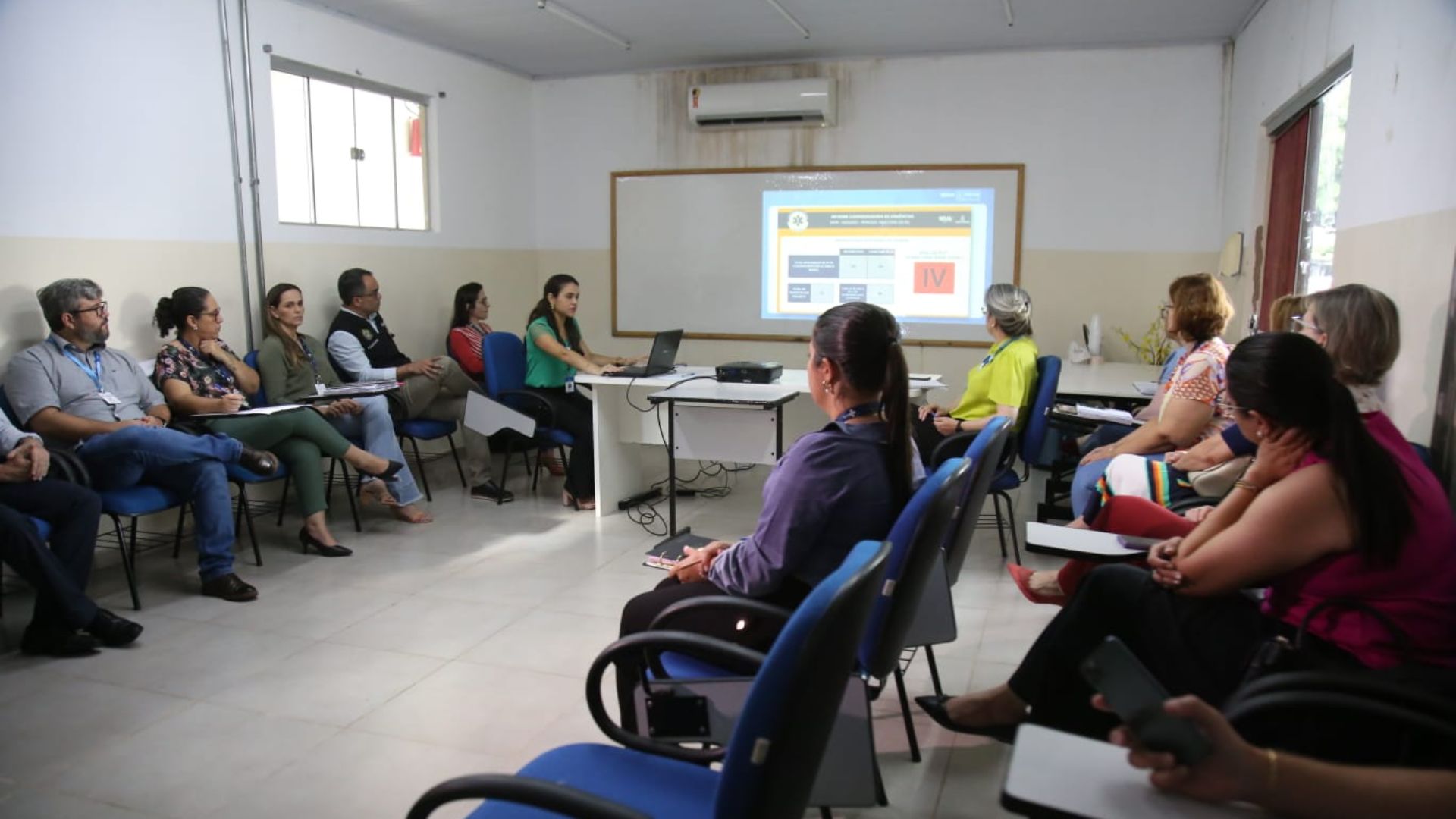 reunião sesau mascara