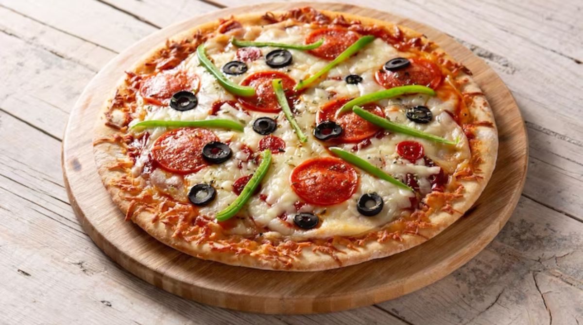 pizza com massa de pastel
