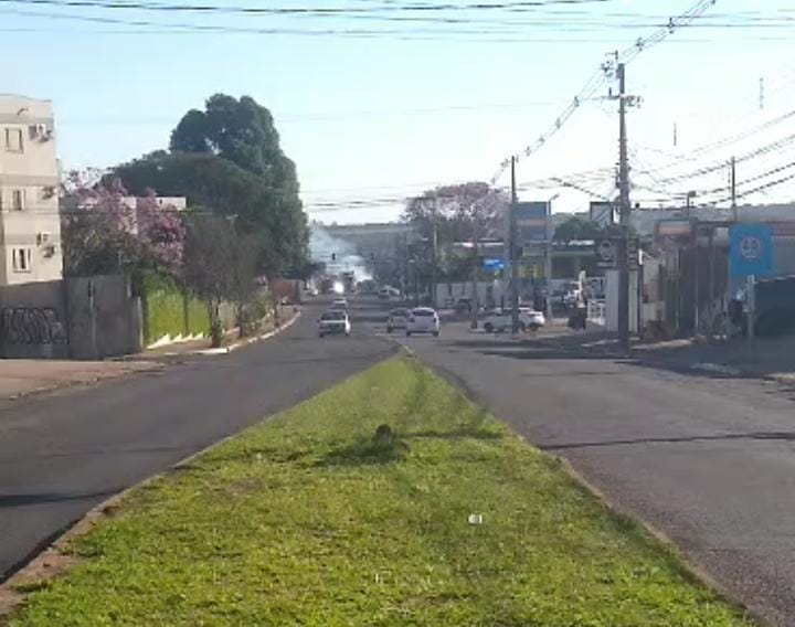 Fumaça atrapalhou o trânsito Avenida Mascarenhas de Moraes