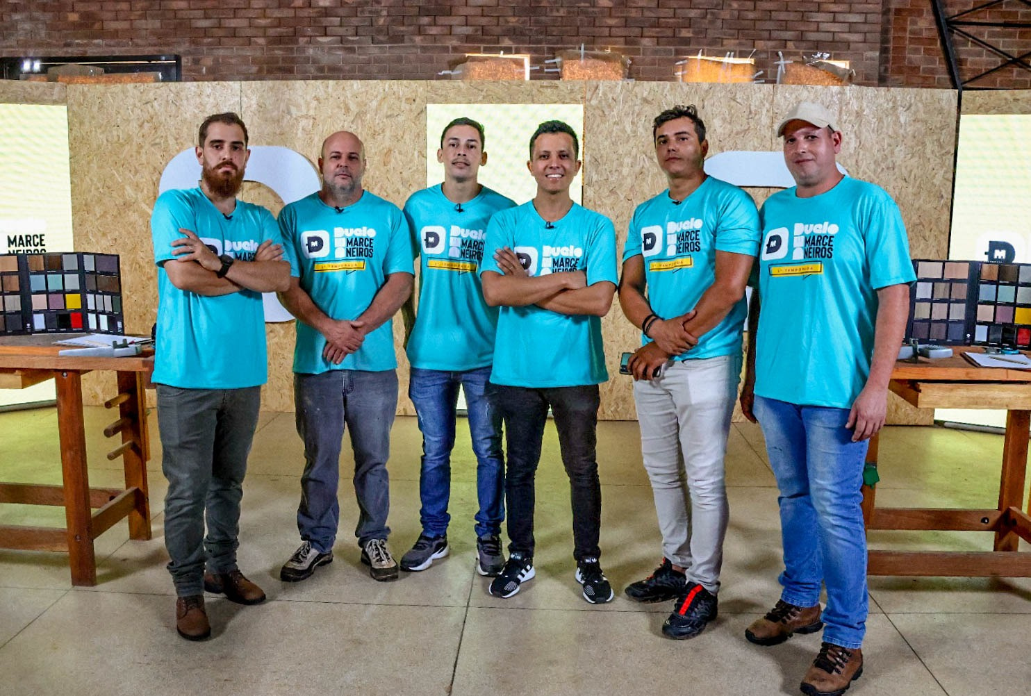 Todos os seis marceneiros profissionais participantes do reality show - (Foto: Alicce Rodrigues, Jornal Midiamax)