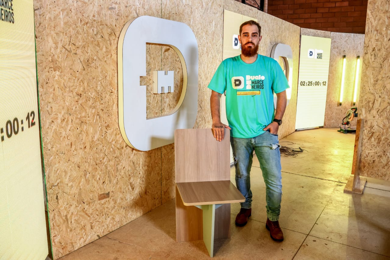 Brendan e sua cadeira - (Foto: Alicce Rodrigues, Jornal Midiamax)