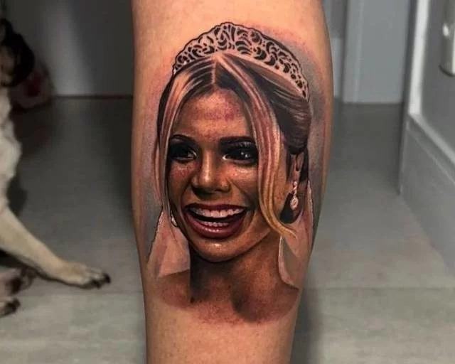 Como era a tatuagem de Lexa na perna de Guimê
