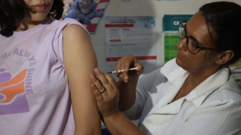 Vacinação contra a dengue